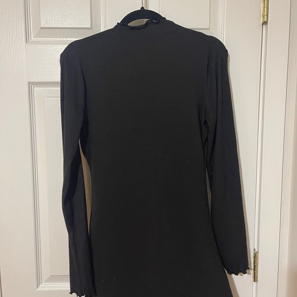 SO little black dress - Picture 2 of 3